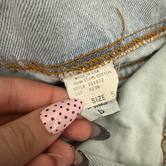 Vintage LEI Light Wash High Rise Denim Riding Shorts - Picture 7 of 9
